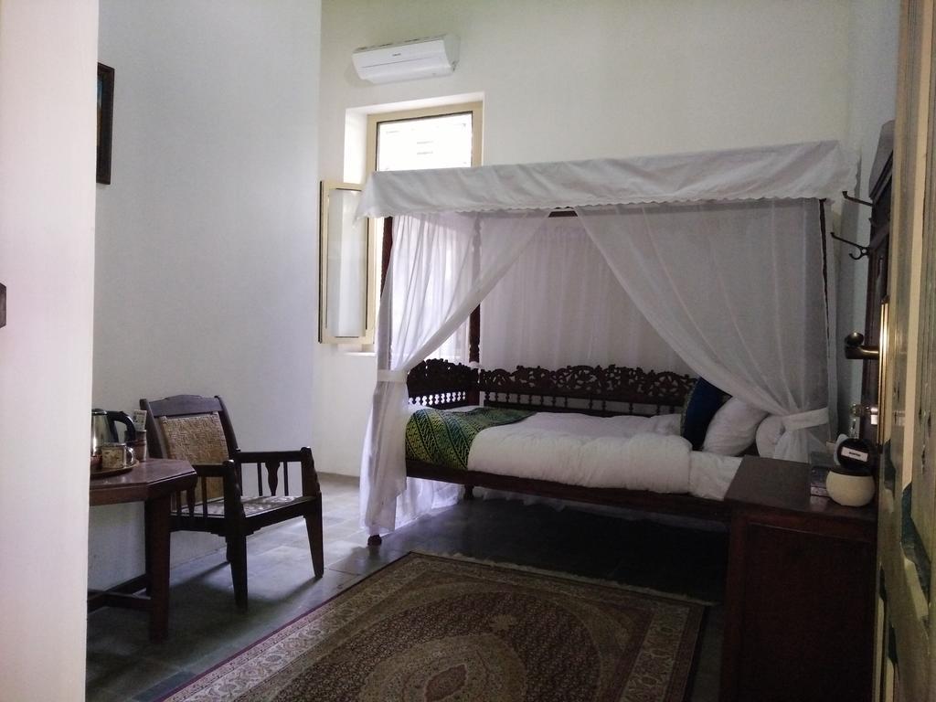 Ndalem Natan Royal Heritage Yogyakarta Exterior foto
