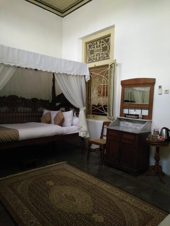 Ndalem Natan Royal Heritage Yogyakarta Exterior foto