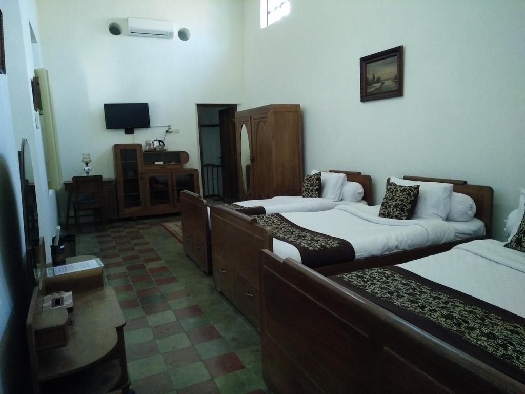 Ndalem Natan Royal Heritage Yogyakarta Exterior foto