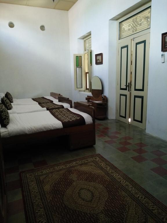 Ndalem Natan Royal Heritage Yogyakarta Exterior foto